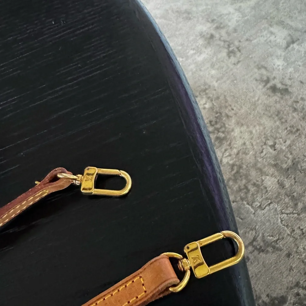Louis Vuitton Monogram Mini Alma Satchel in Brown and Tan - Picture 4 of 9